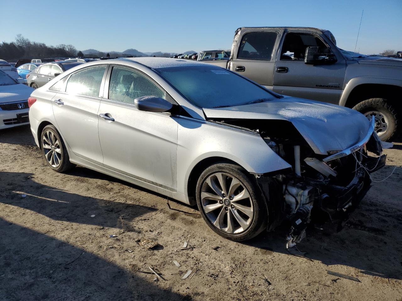 2011 HYUNDAI SONATA SE - Image 4