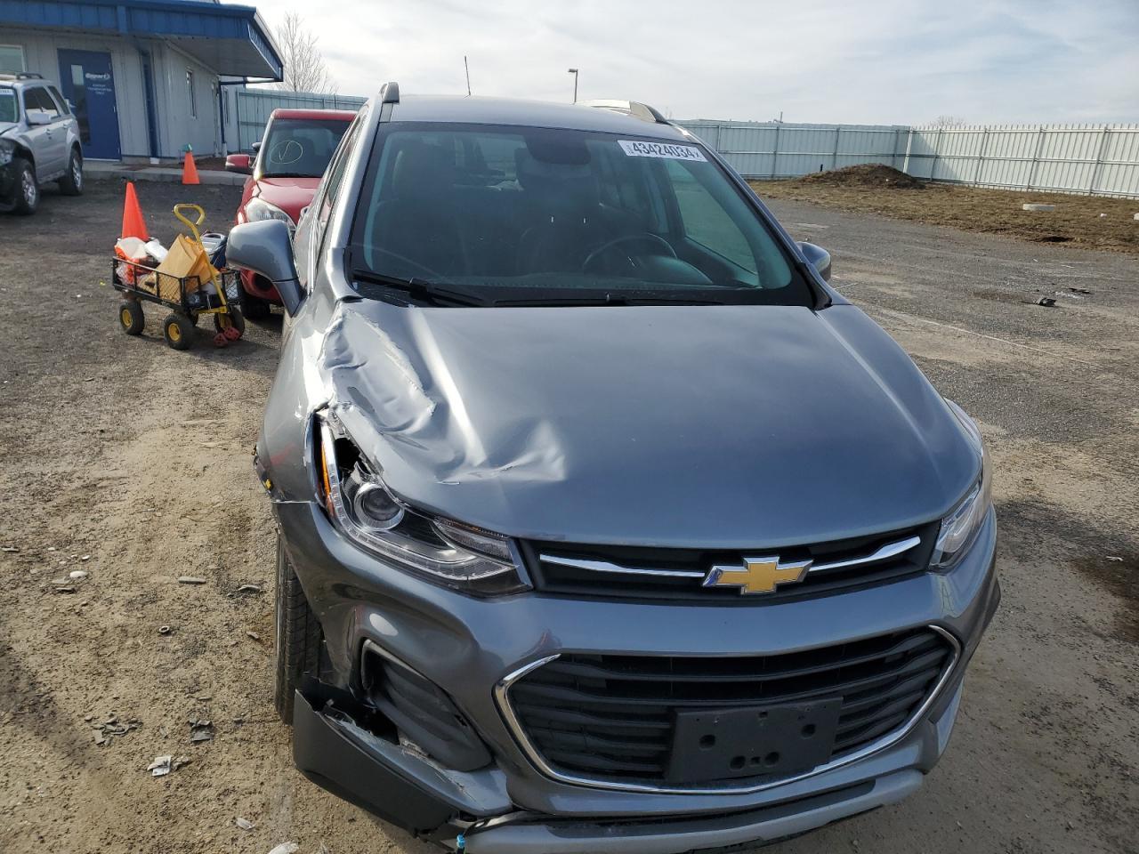 2019 CHEVROLET TRAX 1LT - Фото 5