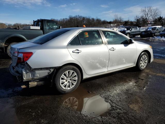 2012 Toyota Camry Base - Фото 3
