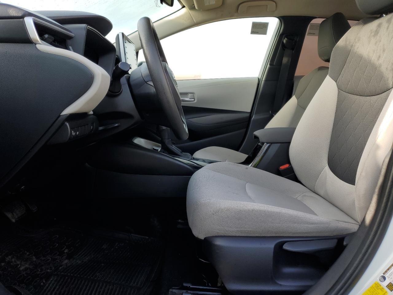 2021 TOYOTA COROLLA LE - Фото 7