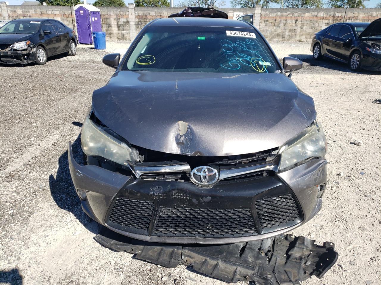 2015 TOYOTA CAMRY LE - Фото 5
