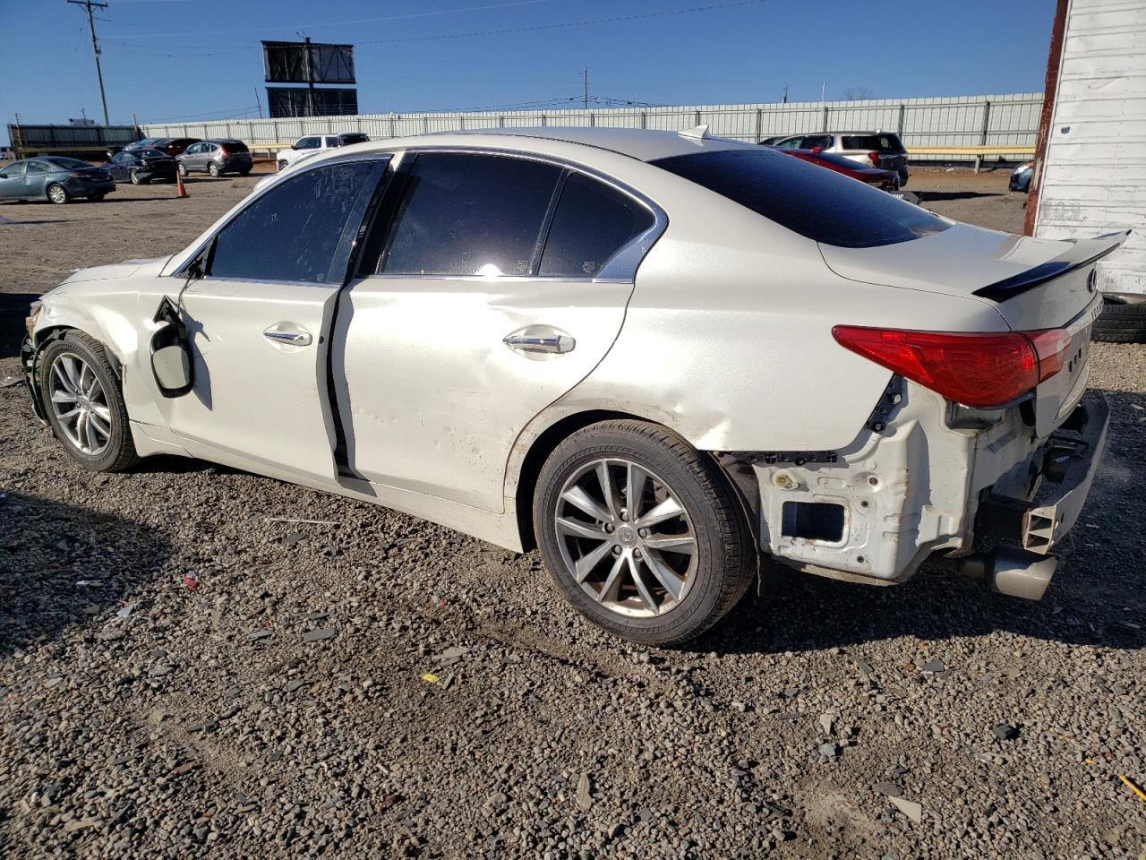 2016 INFINITI Q50 PREMIU - Фото 2