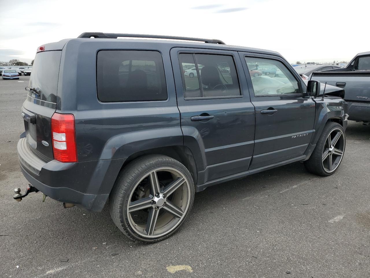 2015 JEEP PATRIOT LA - Фото 3
