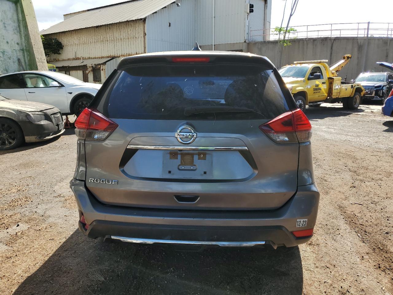 2017 NISSAN ROGUE S - Фото 6