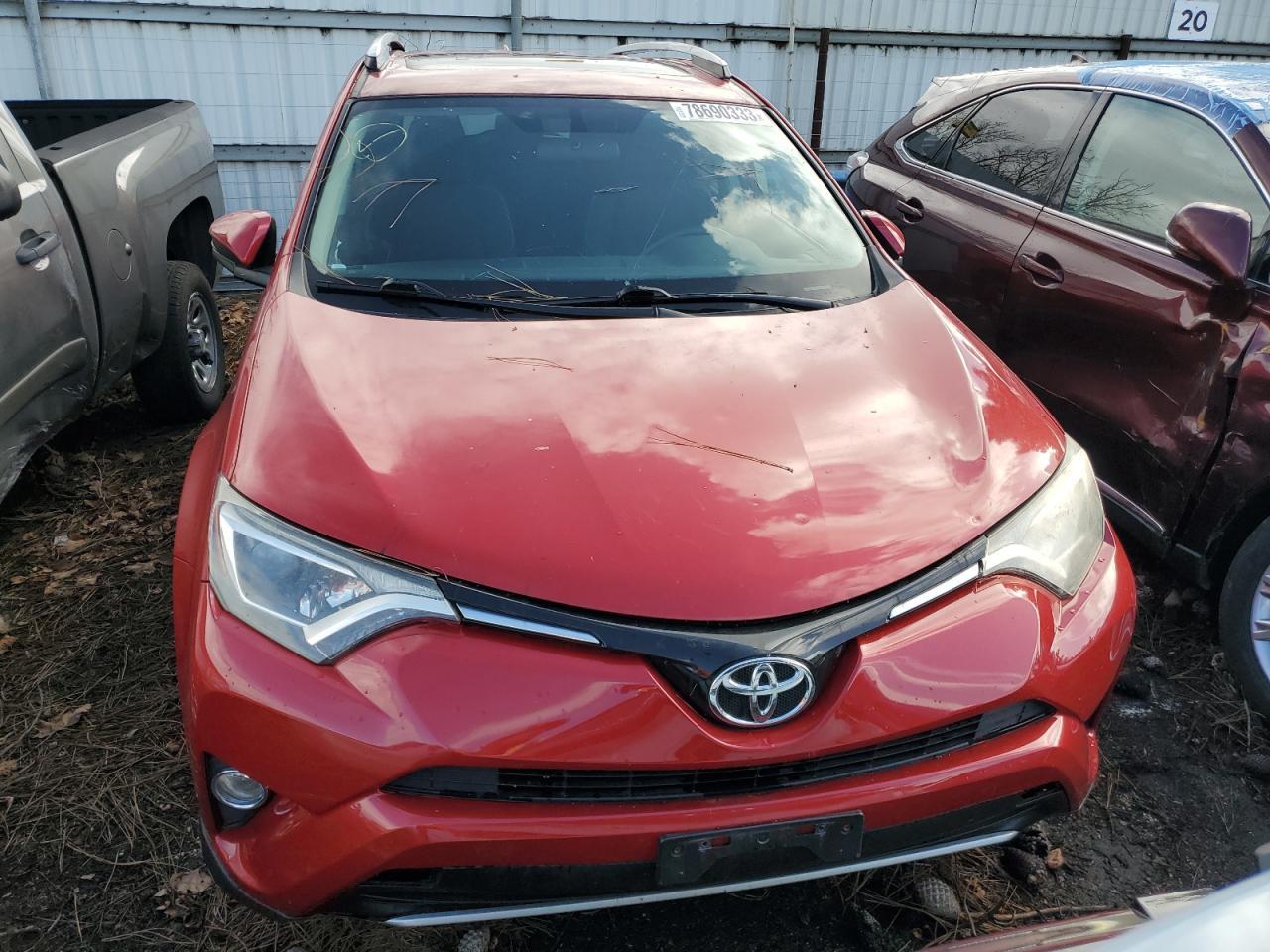 2016 TOYOTA RAV4 XLE - Image 5