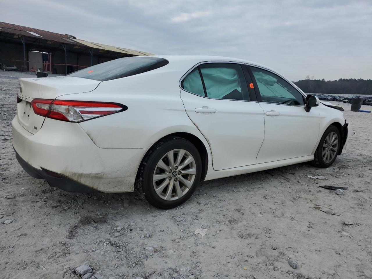 2018 TOYOTA CAMRY L - Фото 3