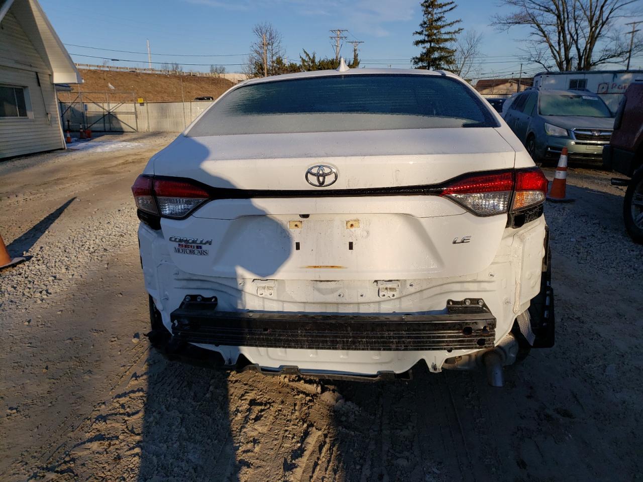 2021 TOYOTA COROLLA LE - Фото 6