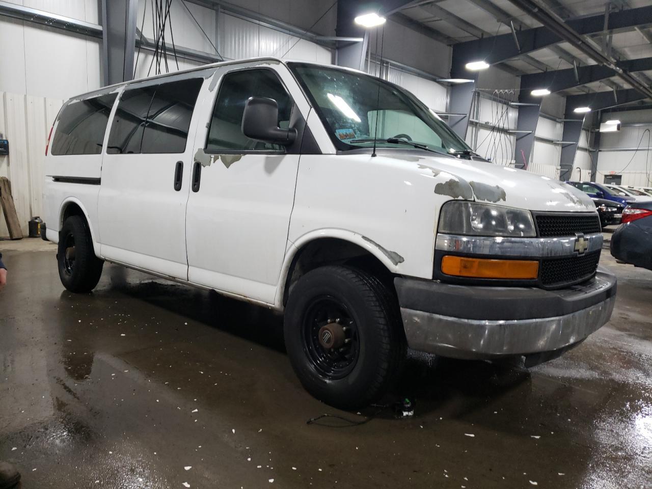 2010 CHEVROLET EXPRESS G3 - Image 4