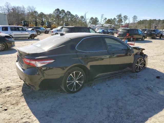 2020 Toyota Camry Se - Фото 3