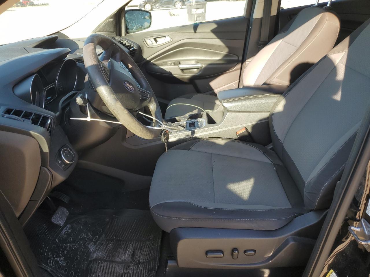 2017 FORD ESCAPE SE - Фото 7