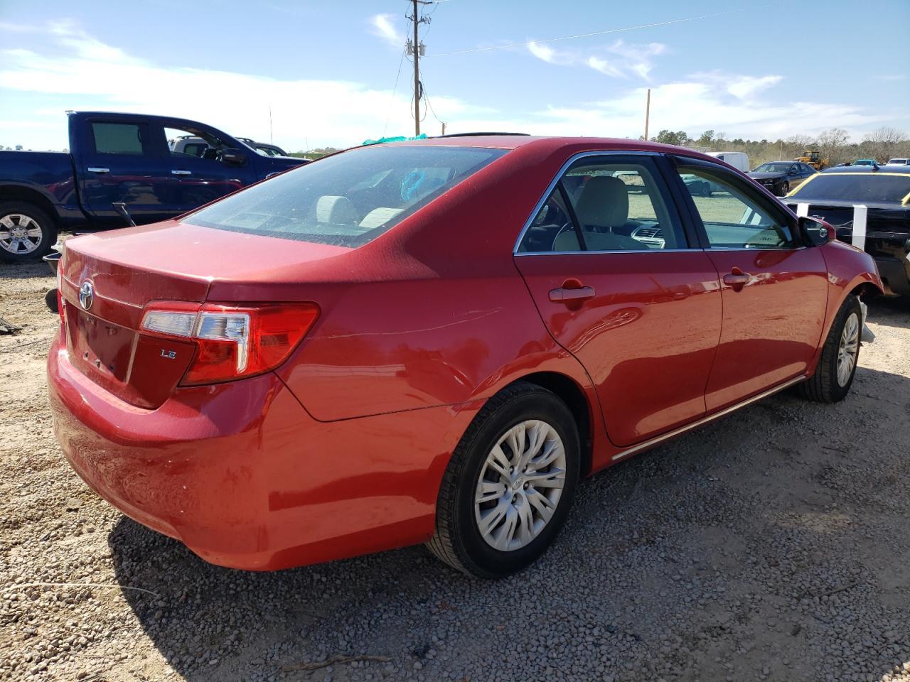 2012 TOYOTA CAMRY - Фото 3
