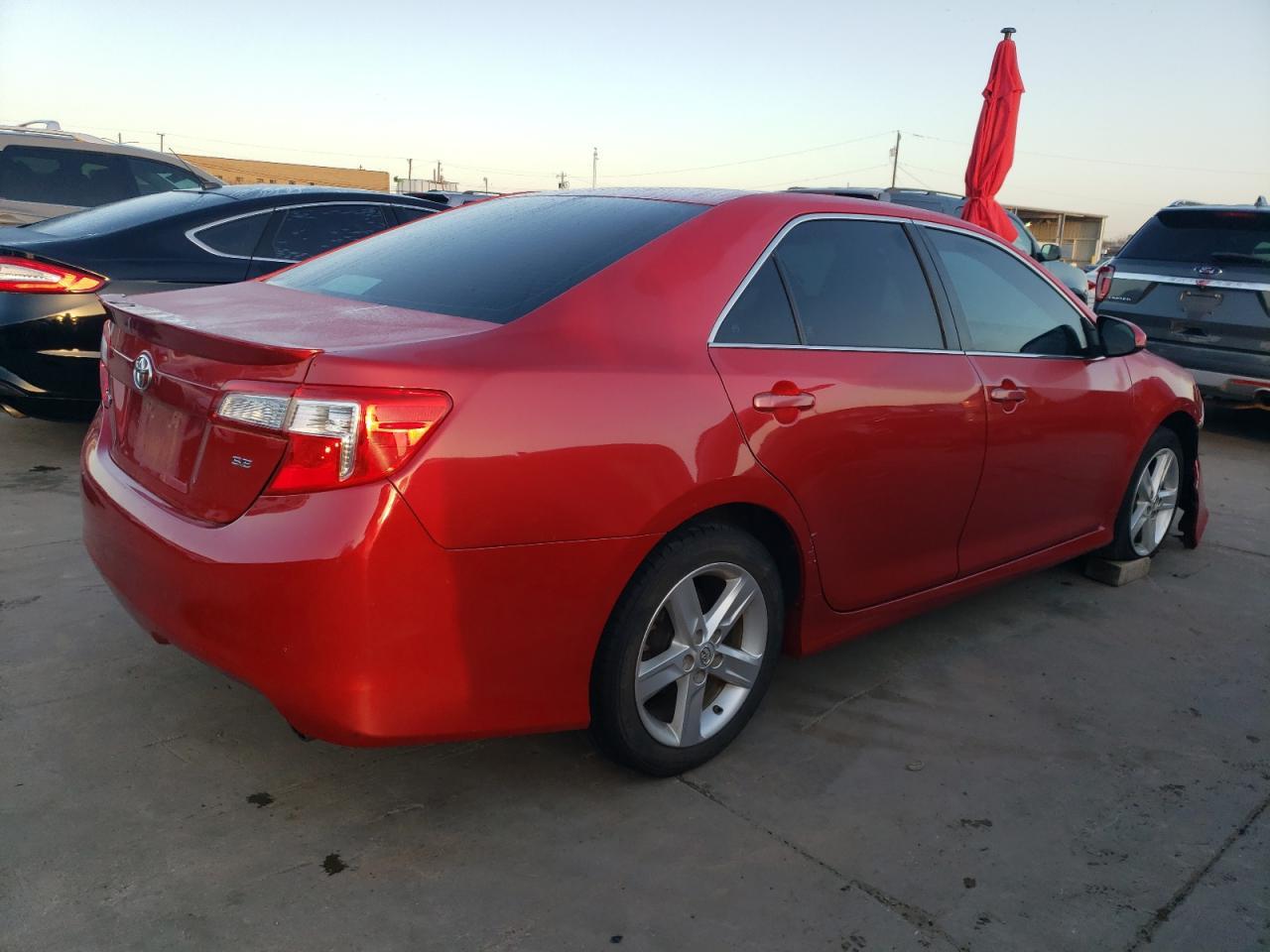2014 TOYOTA CAMRY L - Фото 3