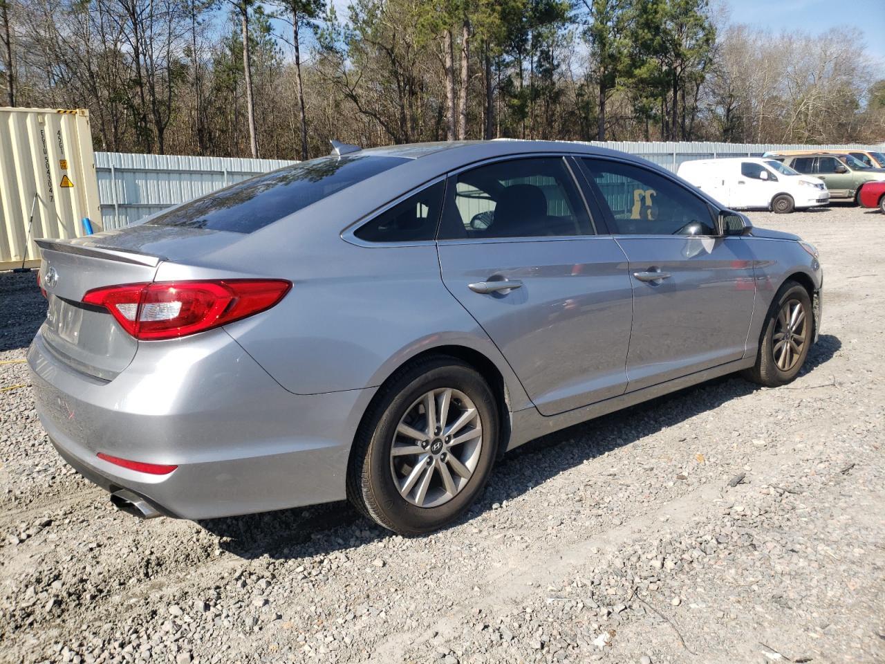 2017 HYUNDAI SONATA SE - Фото 3