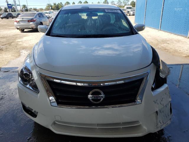 2015 Nissan Altima 2.5 - Image 5