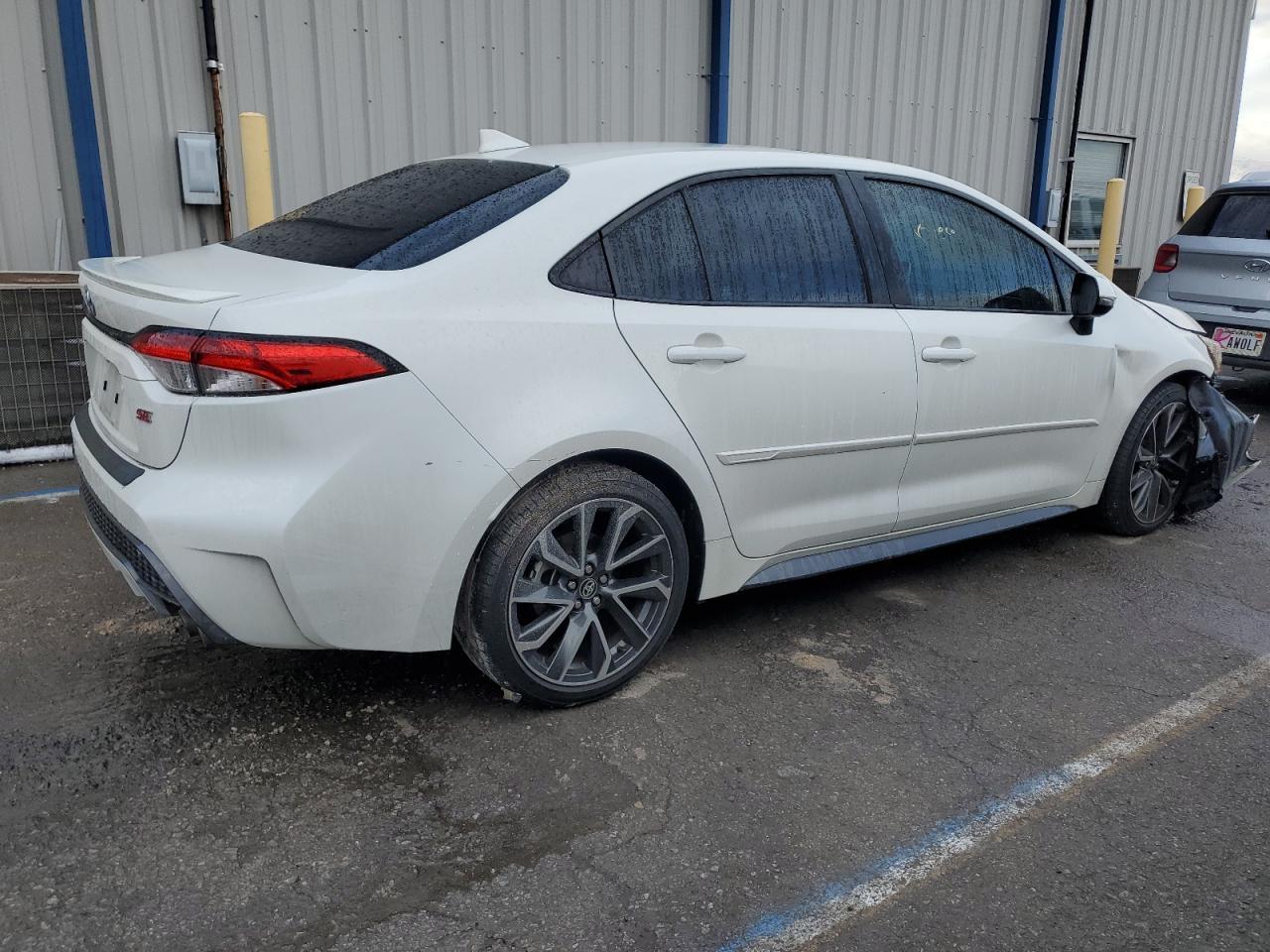 2020 TOYOTA COROLLA SE - Фото 3