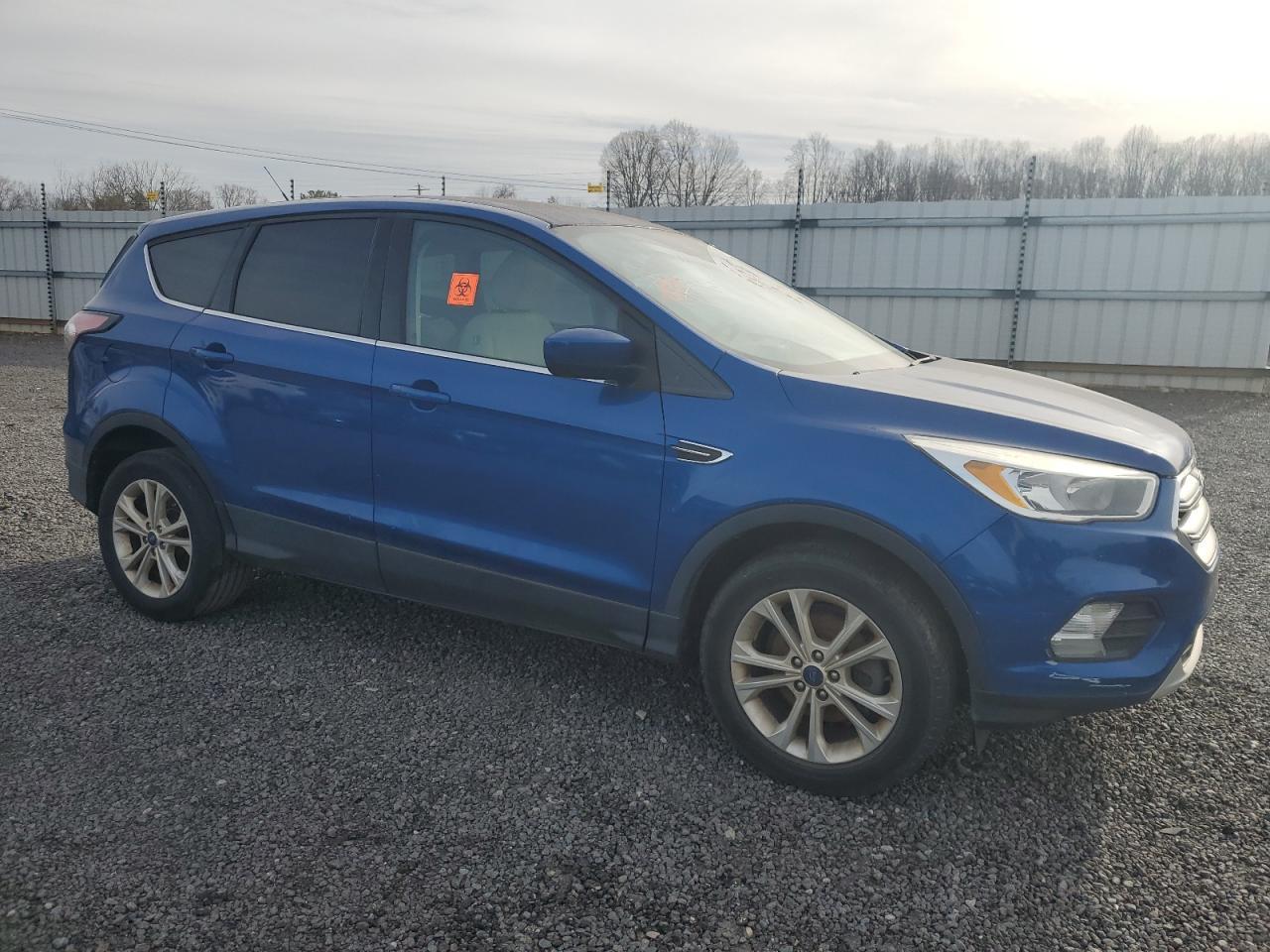2017 FORD ESCAPE SE - Image 4