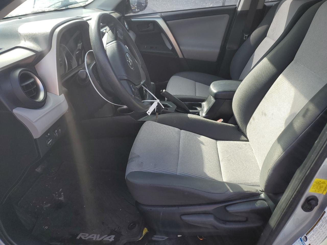 2014 TOYOTA RAV4 LE - Image 7
