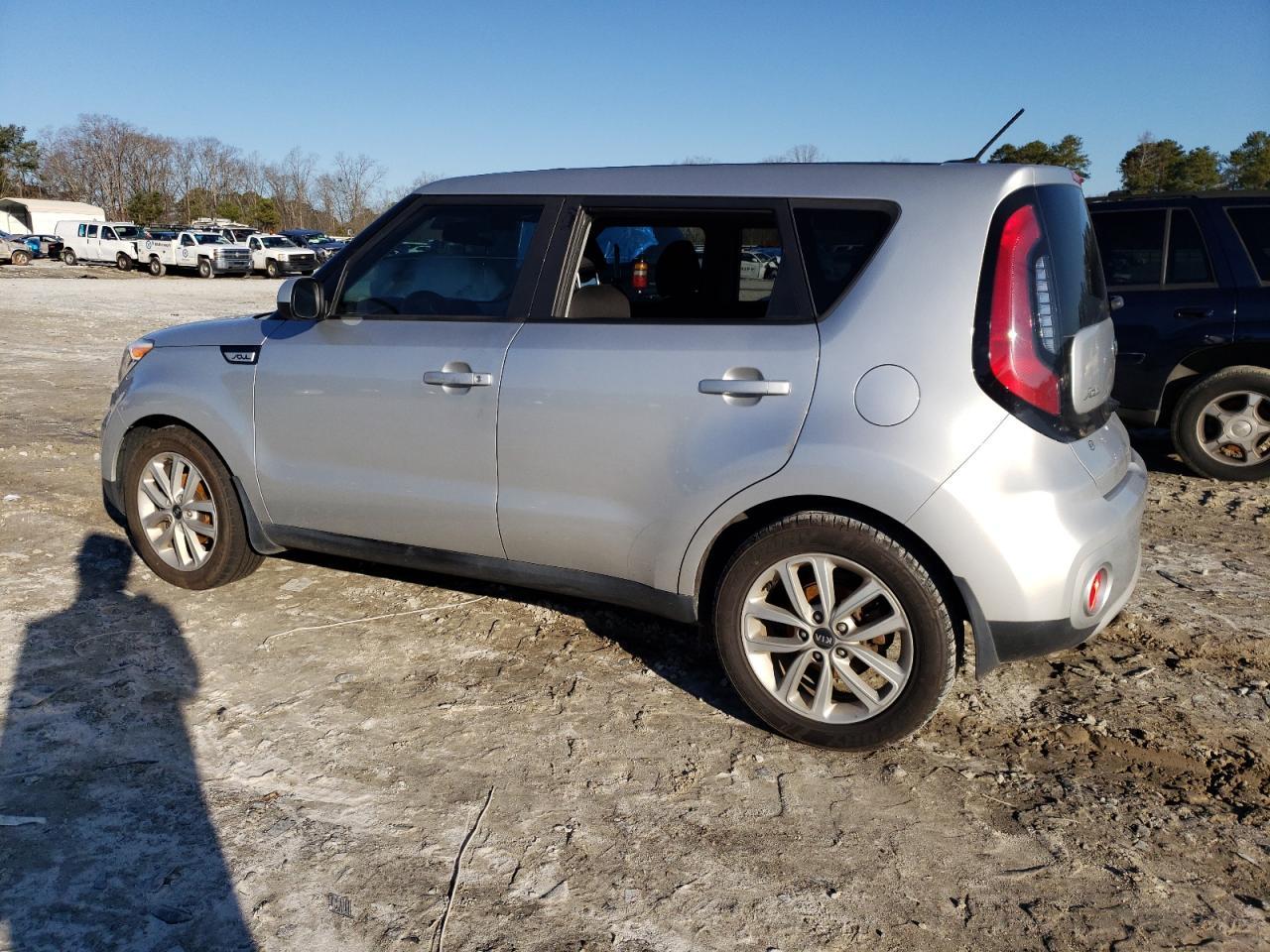 2019 KIA SOUL + - Image 2