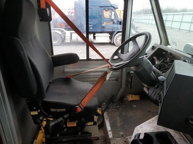 2018 Freightliner Chassis M Line Walk-In Van - Фото 7