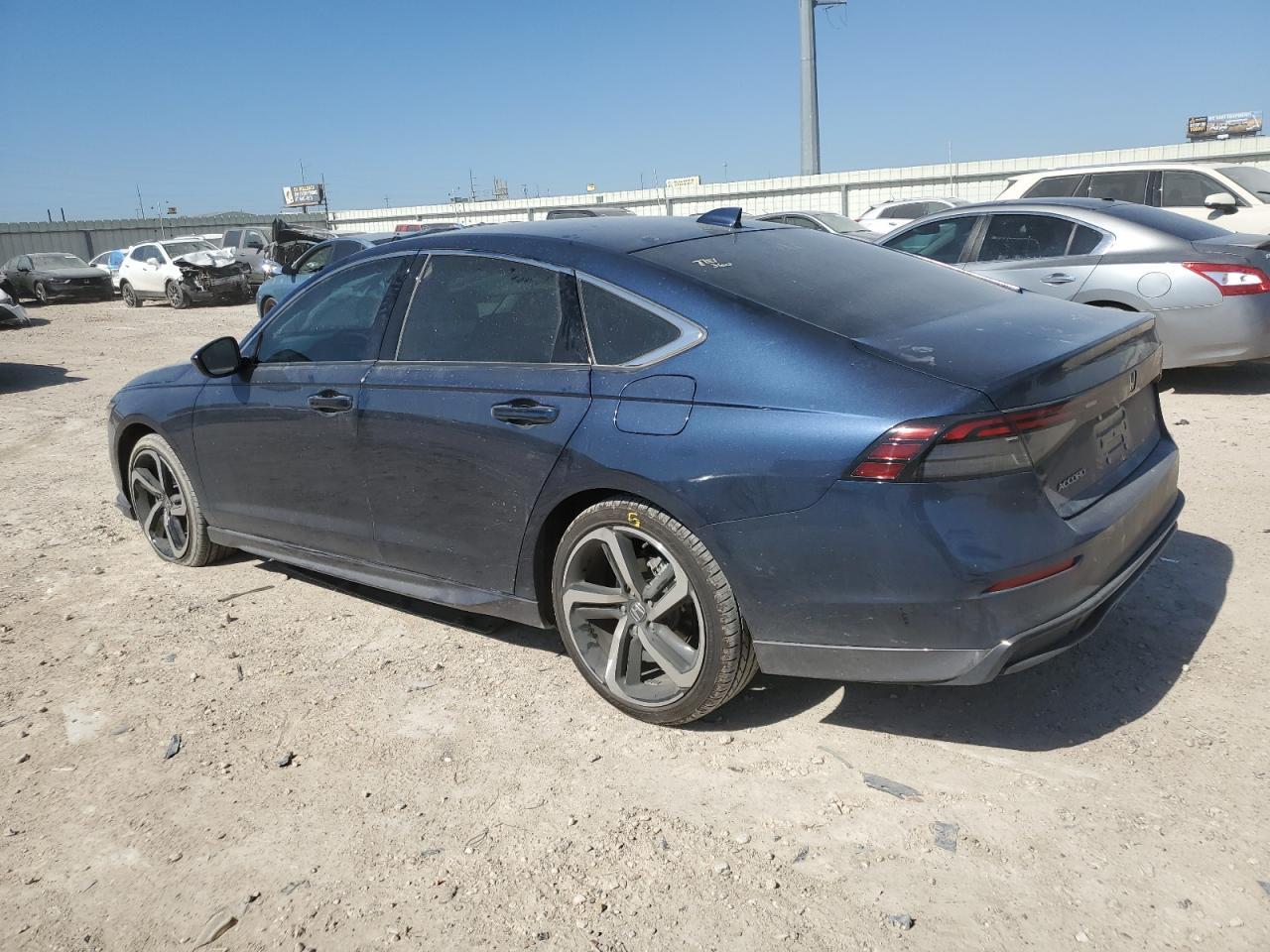 2024 HONDA ACCORD EX - Фото 2