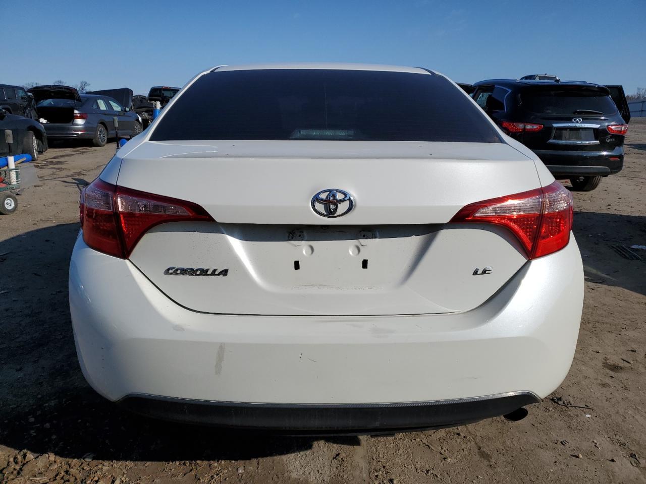 2018 TOYOTA COROLLA L - Image 6