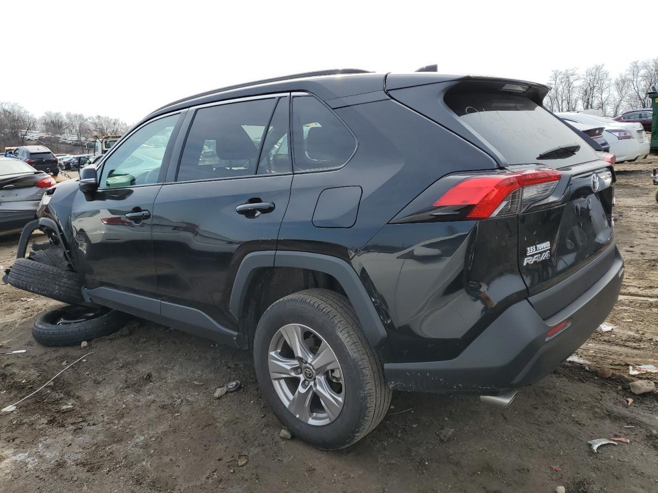 2022 TOYOTA RAV4 XLE - Image 2