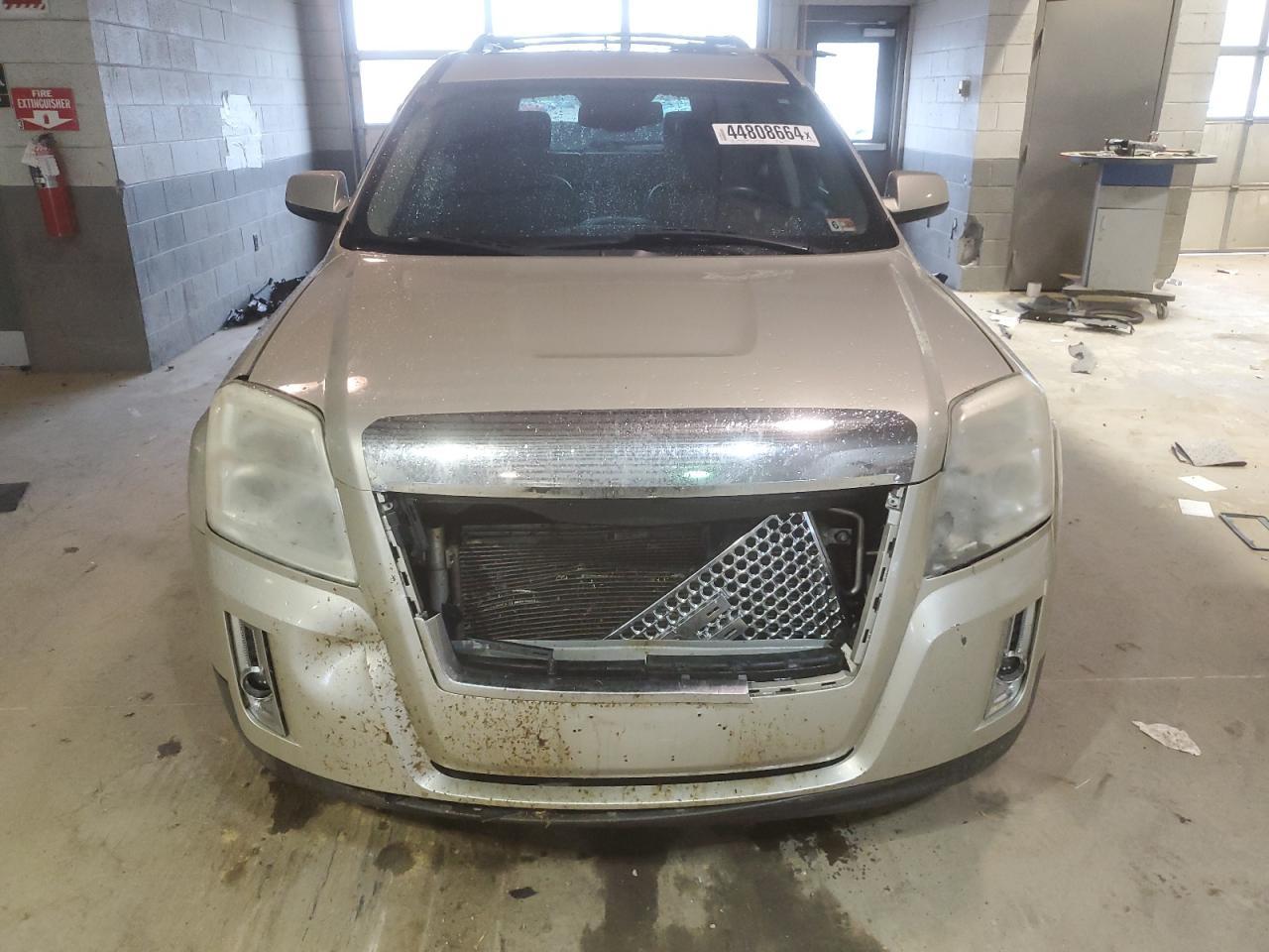 2014 GMC TERRAIN SL - Фото 5