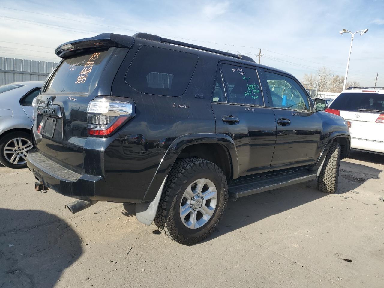 2017 TOYOTA 4RUNNER SR - Image 3