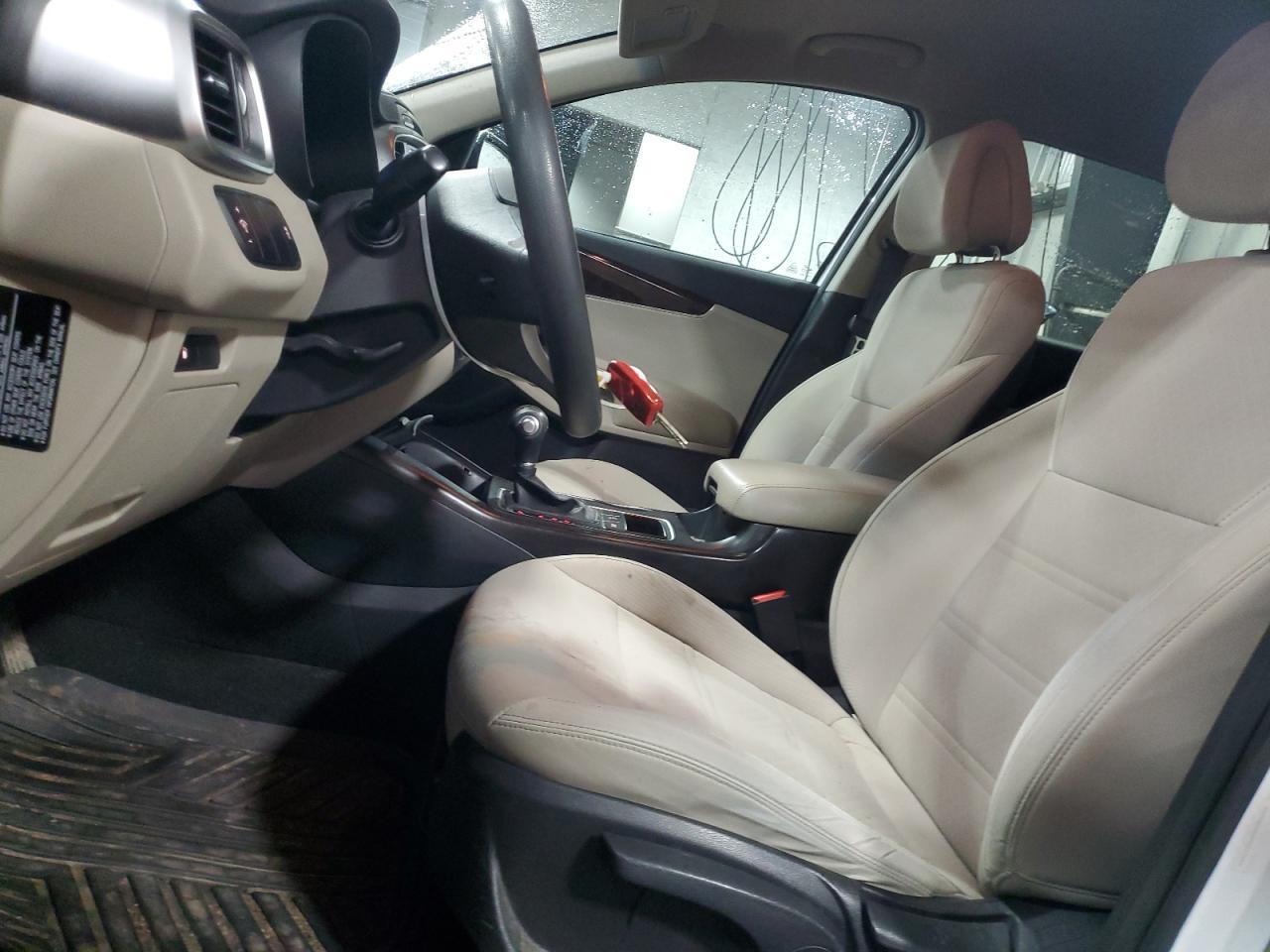 2017 KIA SORENTO LX - Image 7