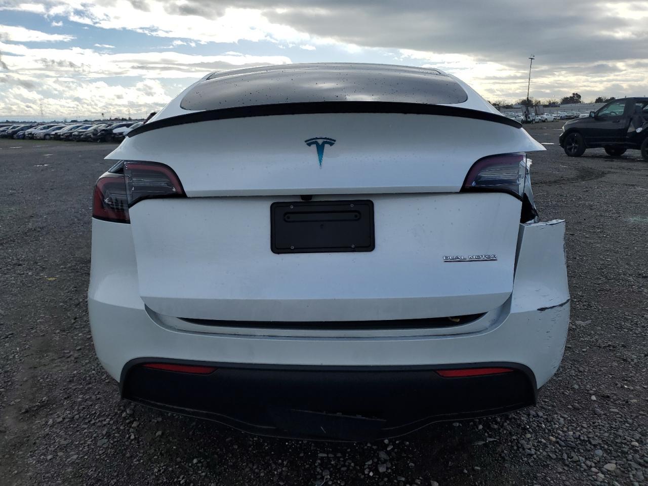 2023 TESLA MODEL Y - Image 6