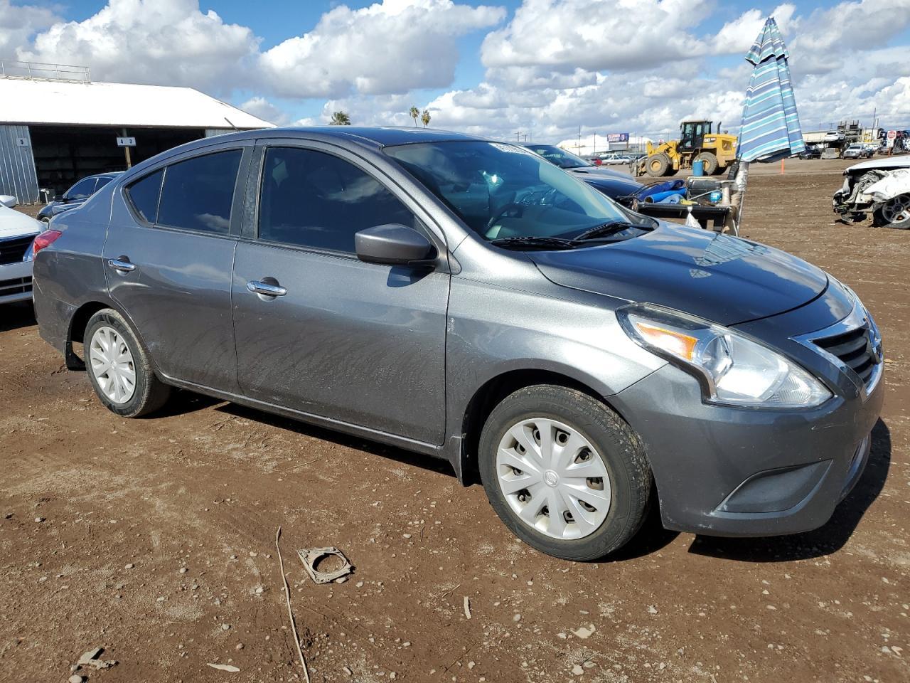 2016 NISSAN VERSA S - Фото 4