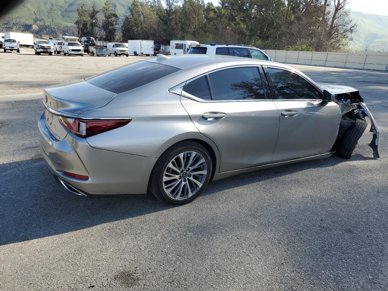 2021 LEXUS ES 350 BAS - Image 3