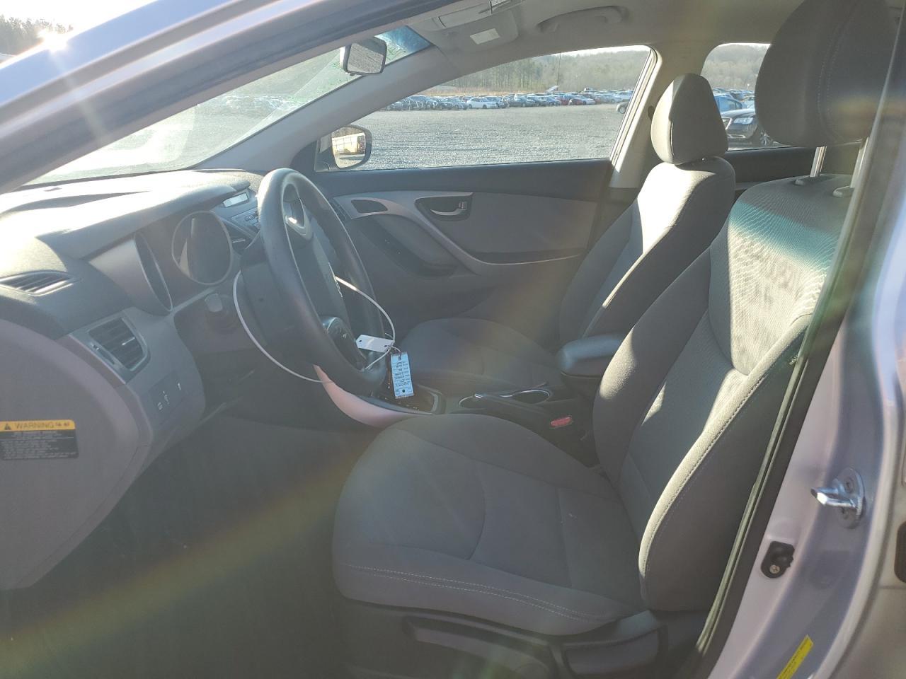 2014 HYUNDAI ELANTRA SE - Image 7