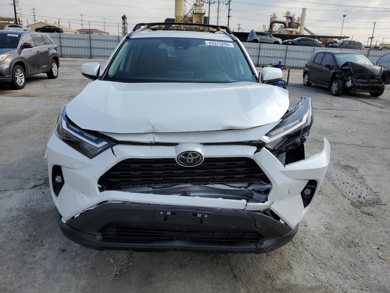 2024 TOYOTA RAV4 XLE P - Image 5