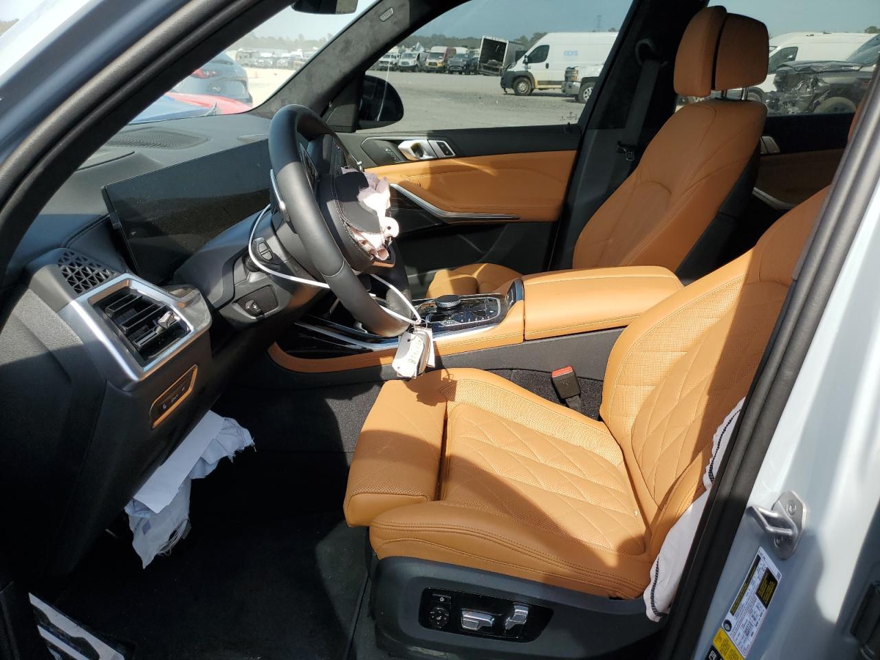 2024 BMW X7 XDRIVE4 - Image 7