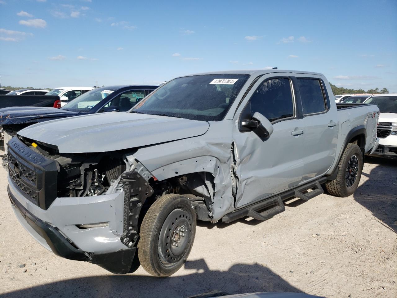 2023 NISSAN FRONTIER S car image