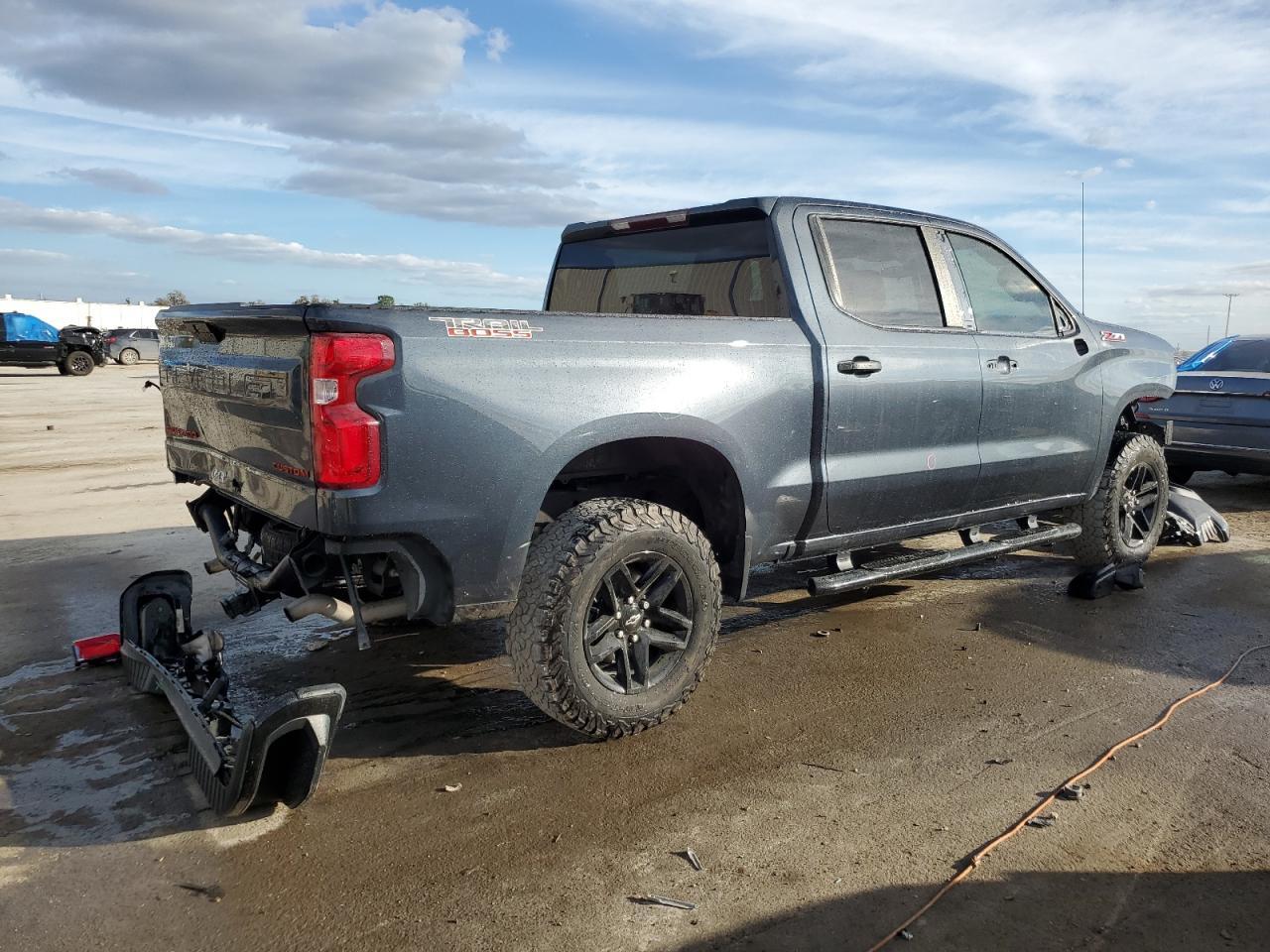 2021 CHEVROLET SILVERADO - Фото 3