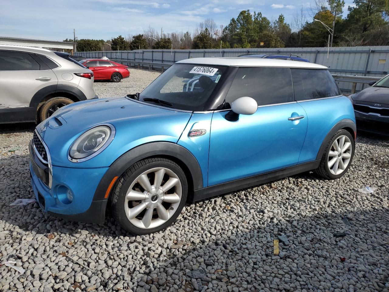 2015 MINI COOPER S car image