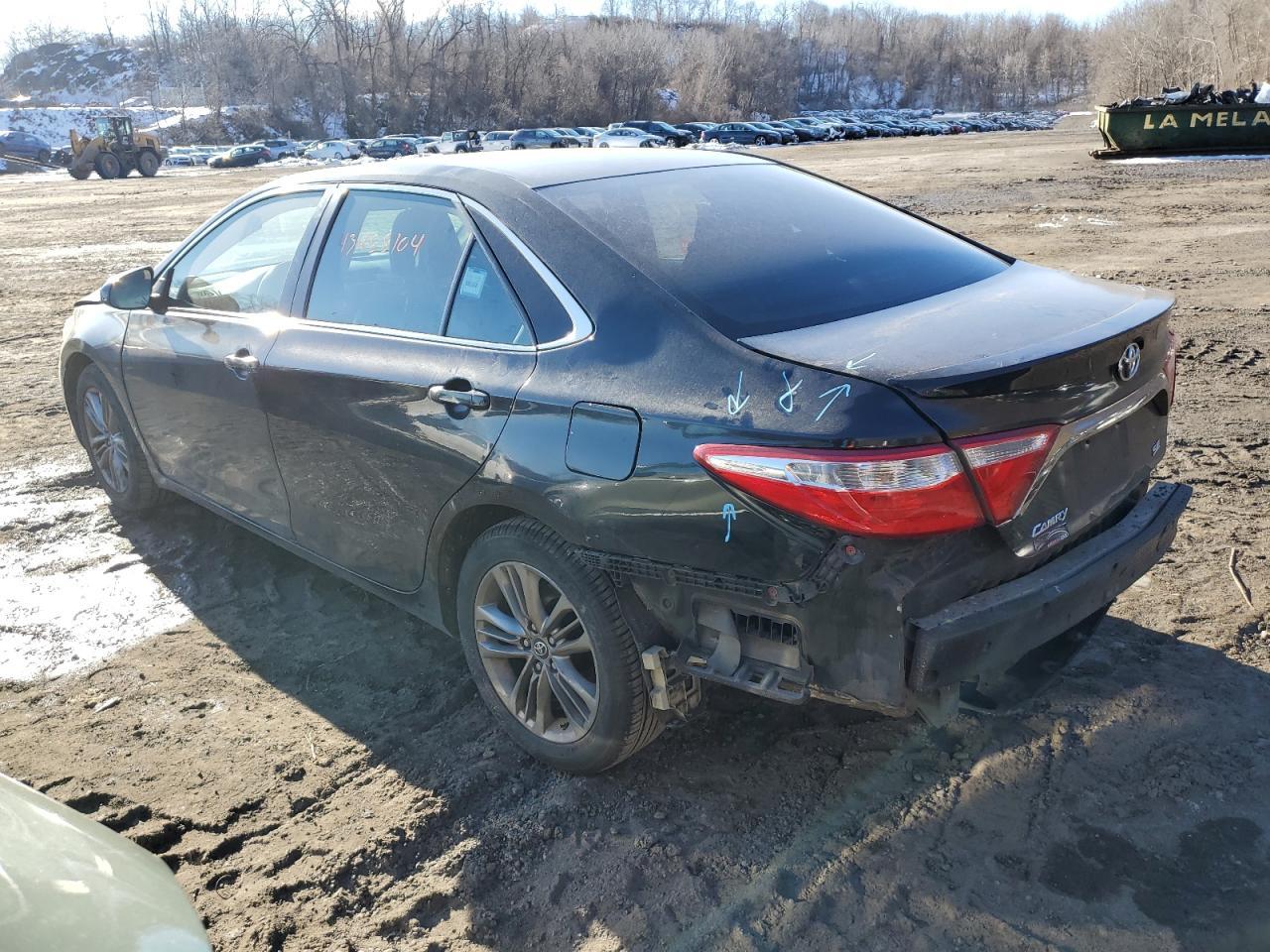 2016 TOYOTA CAMRY LE - Image 2