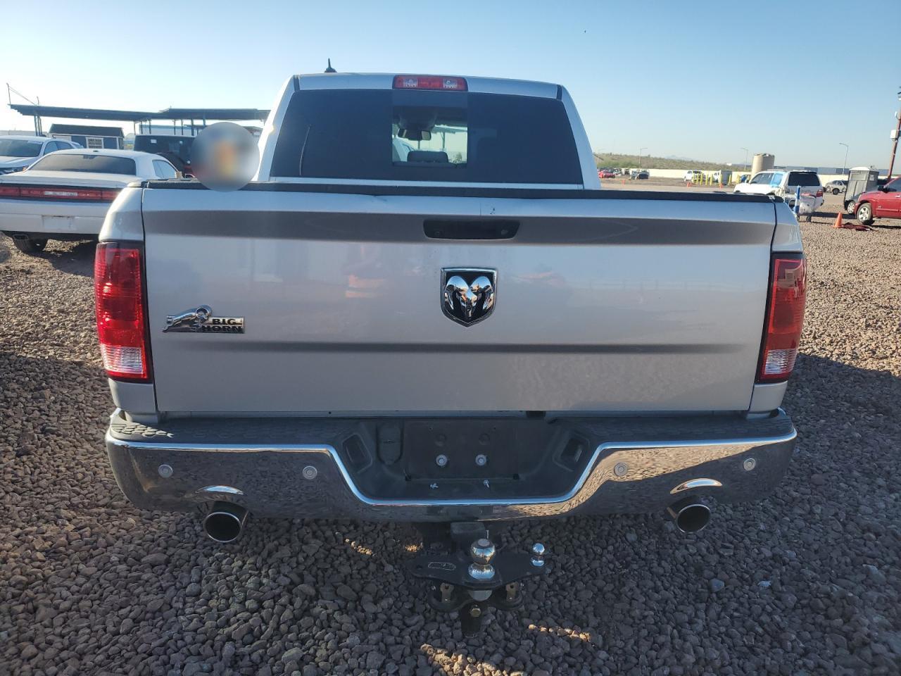 2017 RAM 1500 SLT - Image 6