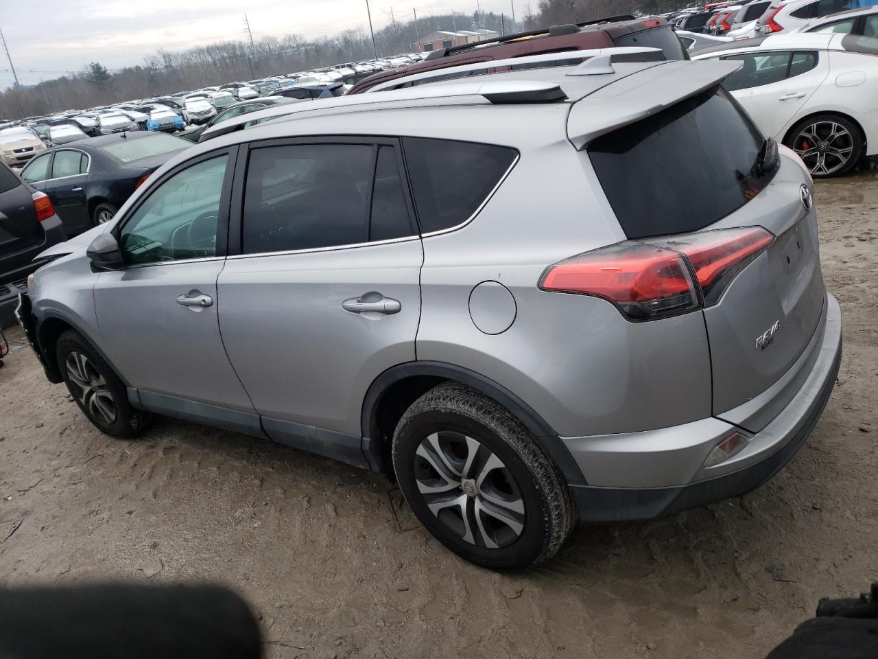 2016 TOYOTA RAV4 LE - Фото 2