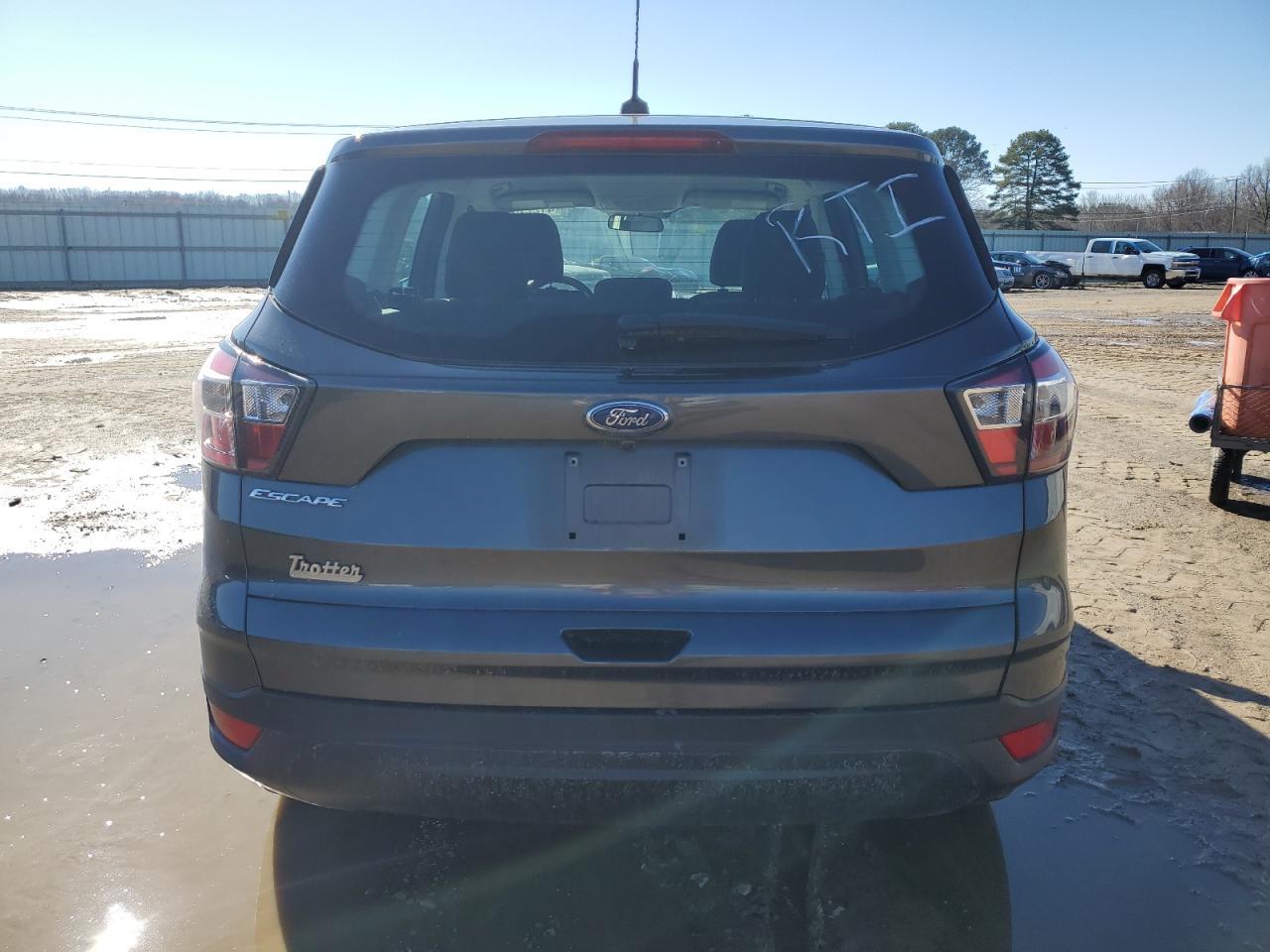 2017 FORD ESCAPE S - Image 6