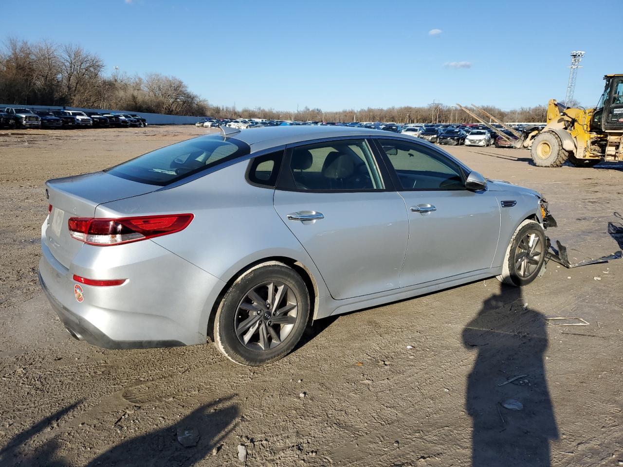 2020 KIA OPTIMA LX - Фото 3