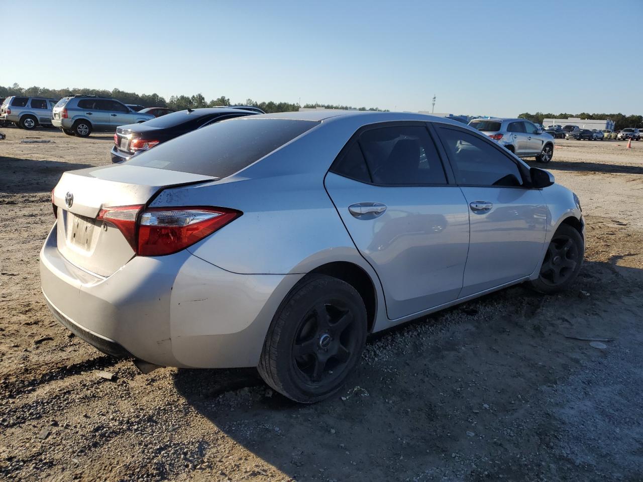 2016 TOYOTA COROLLA L - Фото 3
