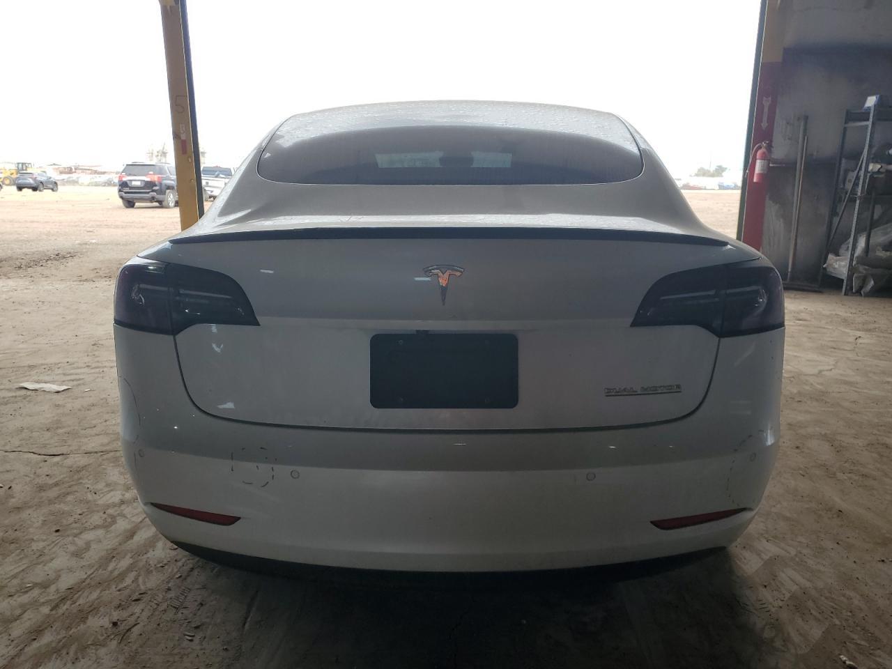 2019 TESLA MODEL 3 - Фото 6