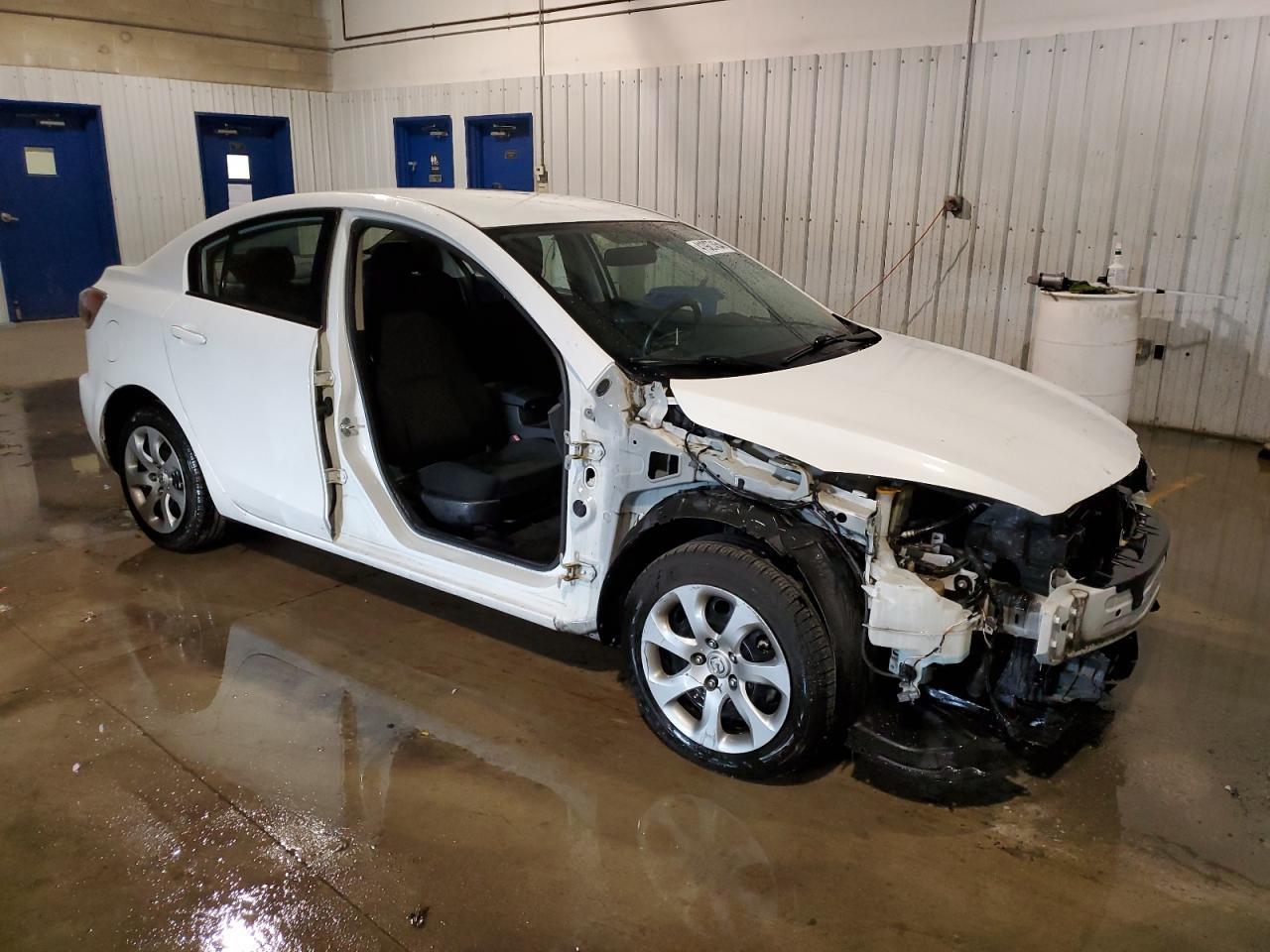 2013 MAZDA 3 I - Фото 4