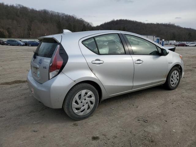 2016 Toyota Prius C - Фото 3