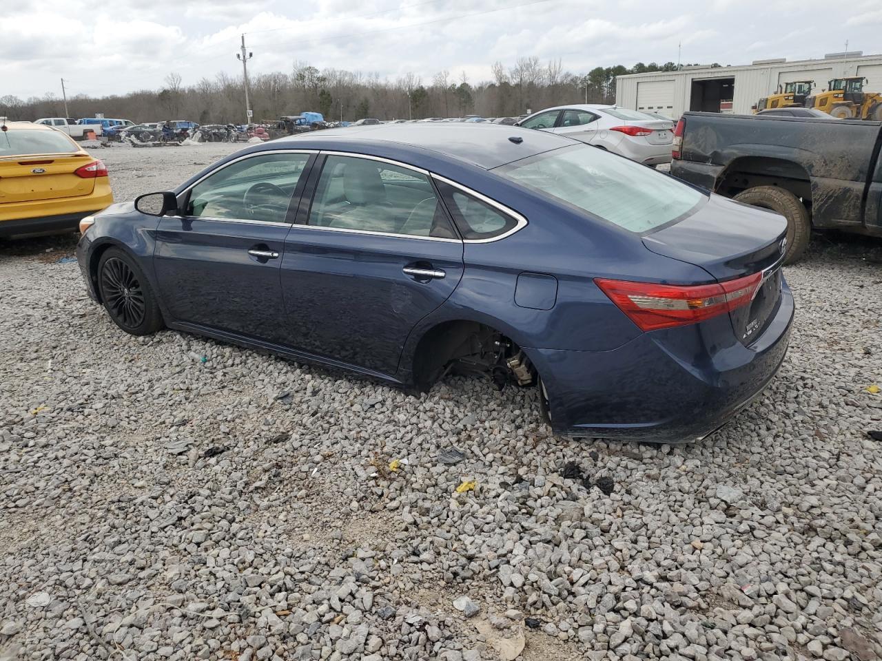 2016 TOYOTA AVALON XLE - Image 2