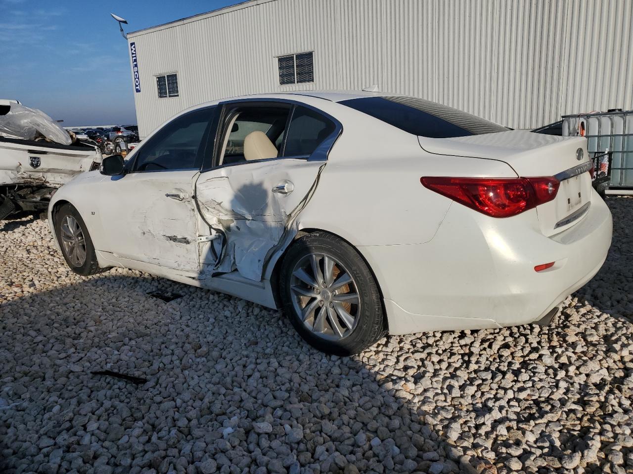 2014 INFINITI Q50 BASE - Image 2
