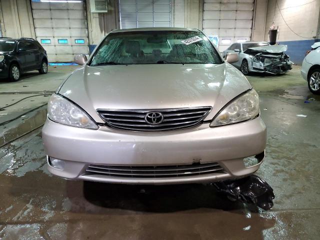 2005 Toyota Camry Le - Фото 5